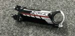 Pro XCR alu noir/rouge 120mm 5°