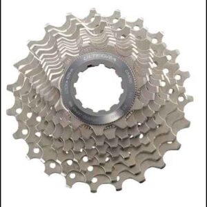 Shimano cassette Ultegra CS-6700 10-vitesses 12-25 dents  box